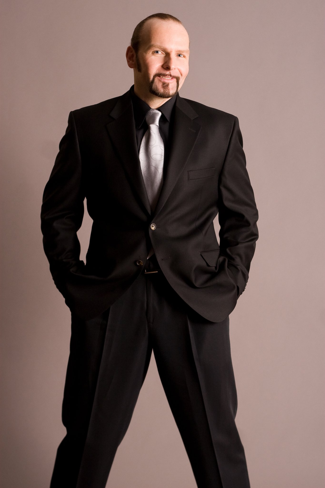 Фото - Алекс Зивак: 1365x2048 / 189 Кб