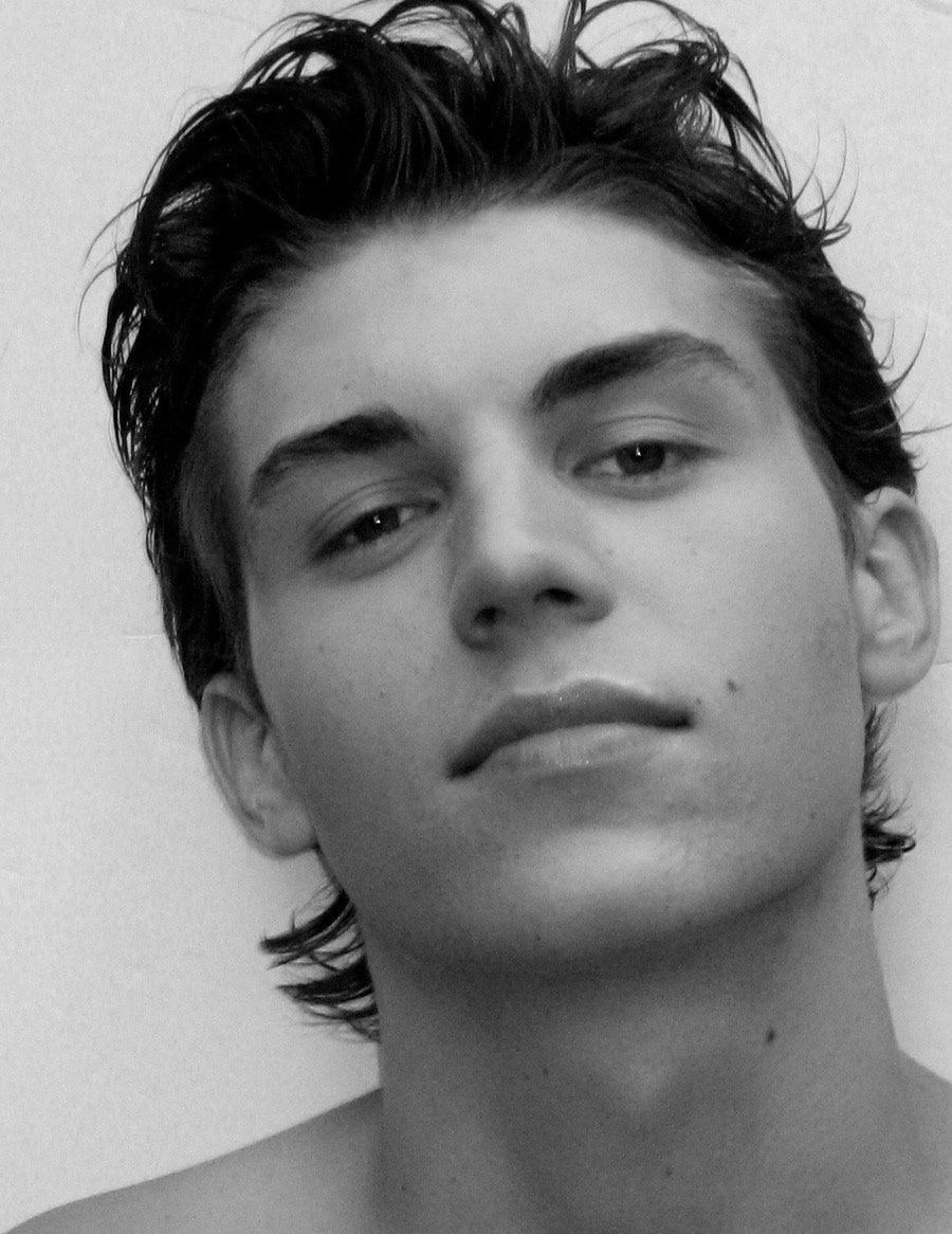 Фото - Нолан Джерард Фанк: 900x1166 / 163 Кб