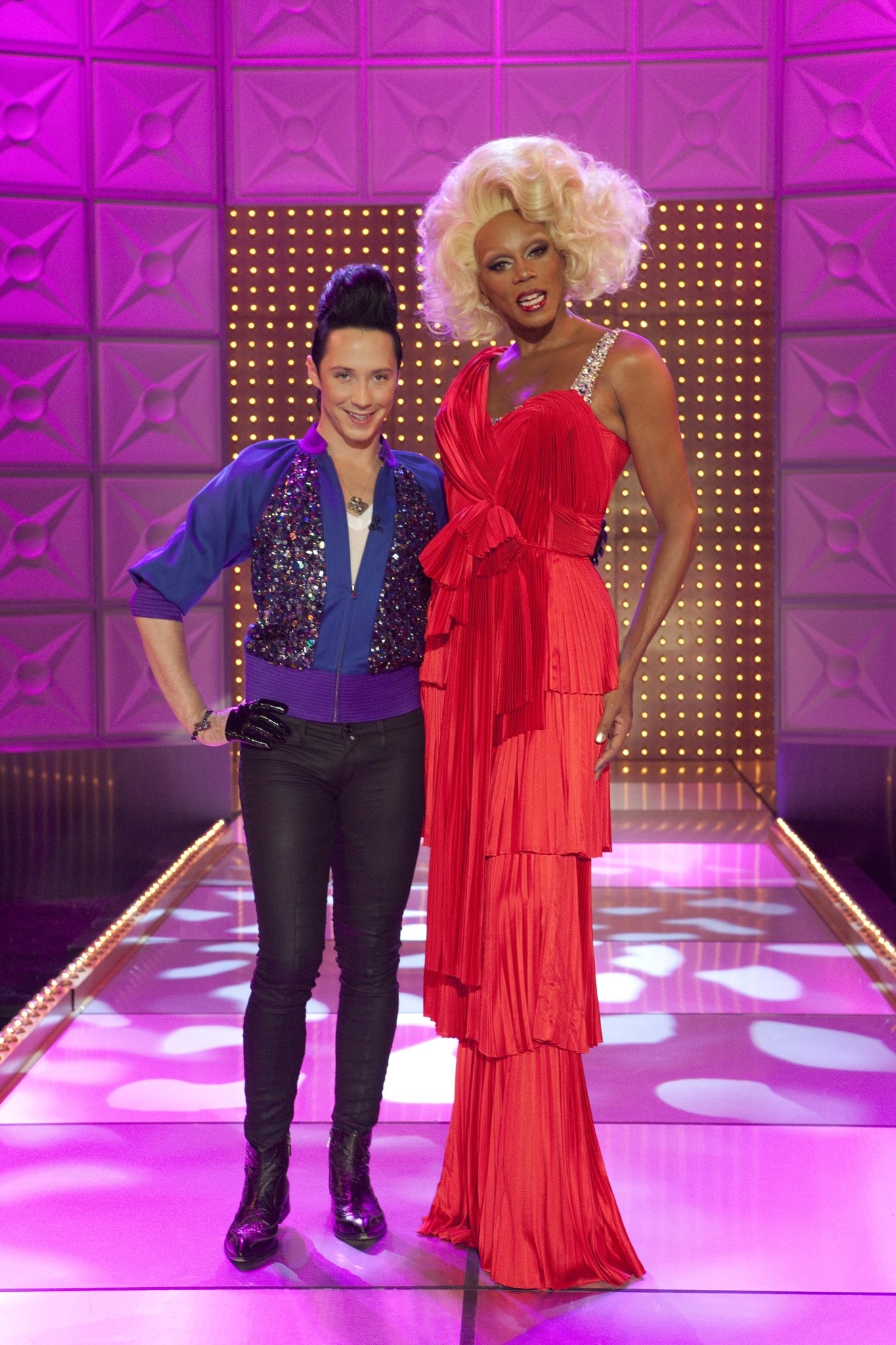 Фото - Джонни Вейр: 1365x2048 / 501 Кб