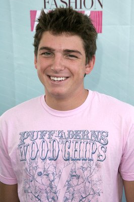 Фото - Талан Торрьеро: 266x400 / 24 Кб