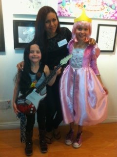 Фото - Изабелла Акрес: 240x320 / 17 Кб