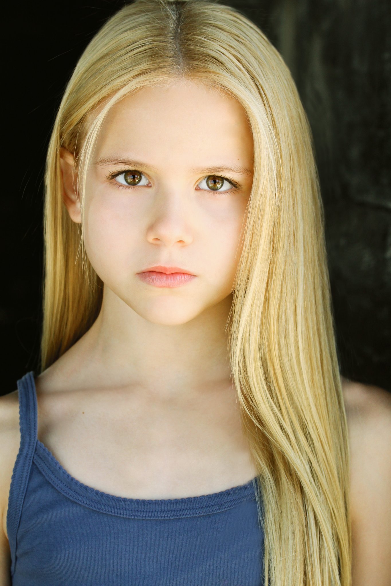 Фото - Изабелла Акрес: 1365x2048 / 339 Кб