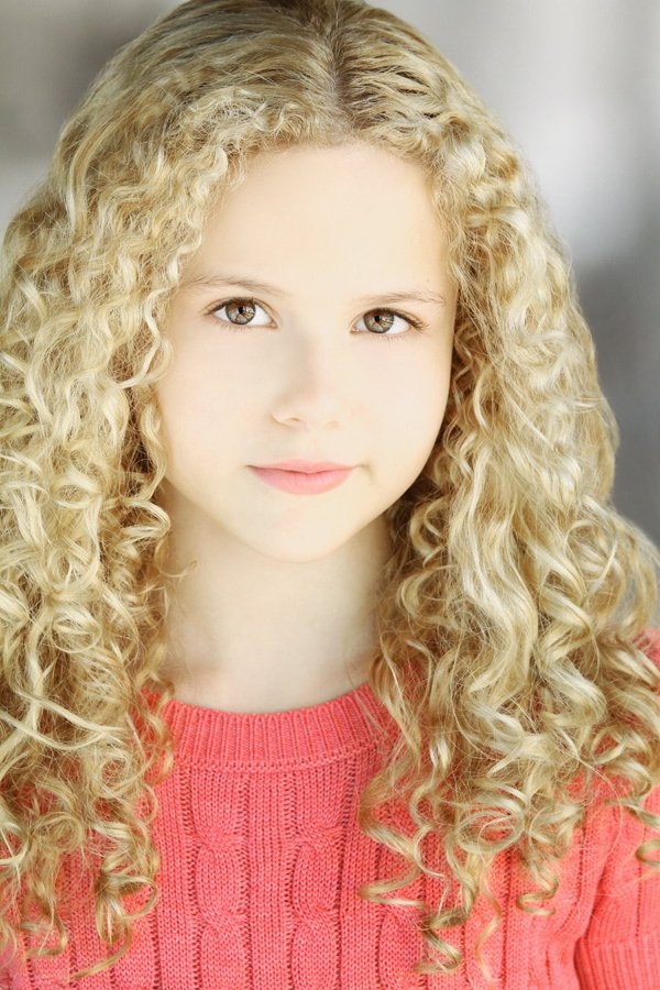 Фото - Изабелла Акрес: 600x900 / 128 Кб