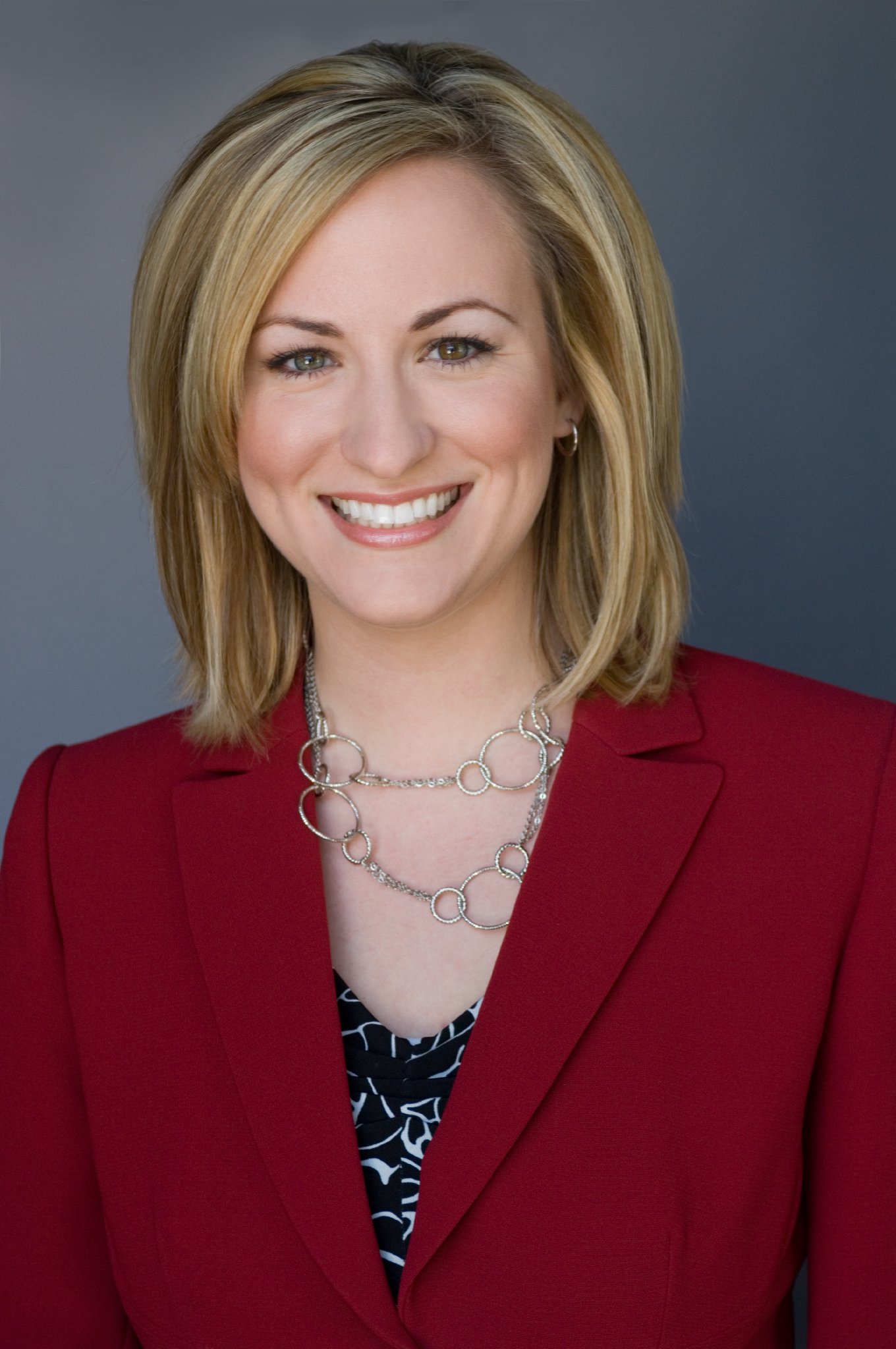 Фото - Дженифер Борец: 1360x2048 / 308 Кб