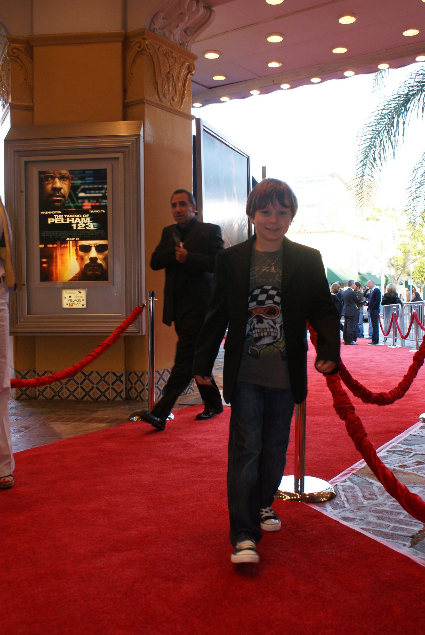 Фото - Джейк Ричард Сичильяно: 1371x2048 / 390 Кб