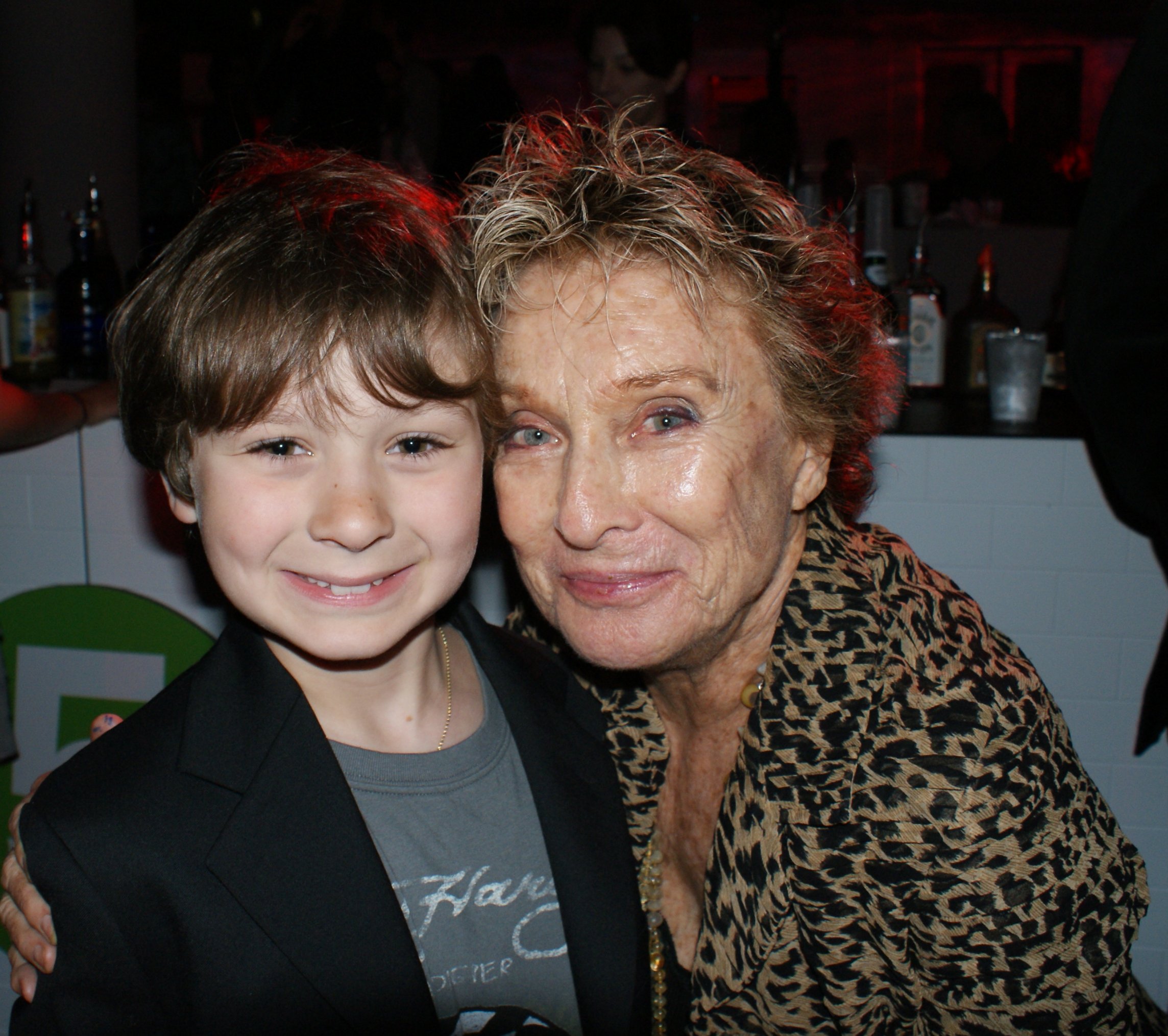 Фото - Джейк Ричард Сичильяно: 2288x2029 / 578 Кб