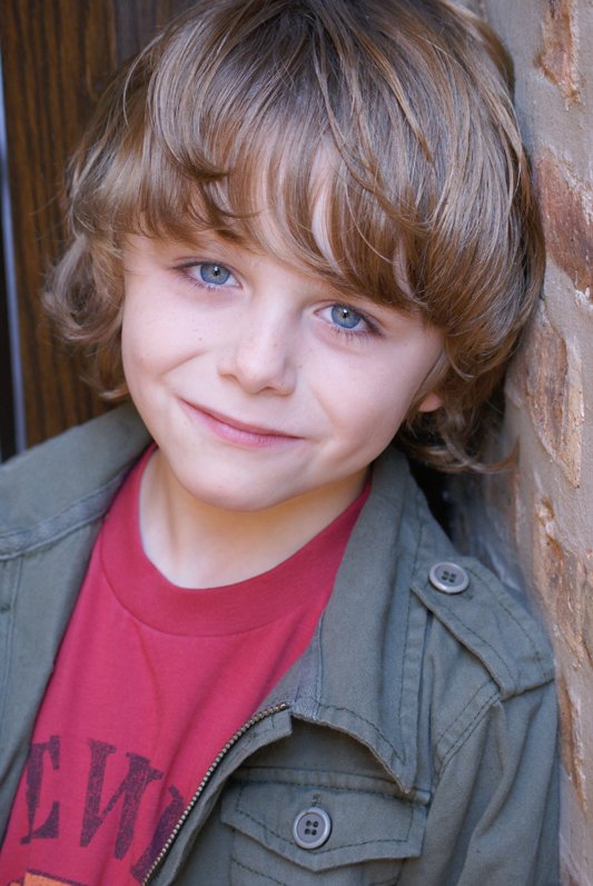 Фото - Гриффин Кейн: 533x797 / 81 Кб