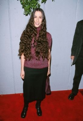 Фото - Аланис Мориссетт: 274x400 / 17 Кб