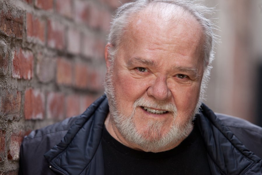 Фото - Бад С. Смит: 899x600 / 80 Кб