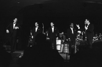 Фото - Сэмми Дэвис мл.: 328x215 / 9 Кб