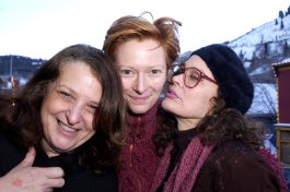 Фото - Линн Хершман-Лисон: 265x176 / 13 Кб