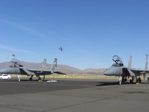 Фото - Клэй Холл: 480x360 / 16 Кб