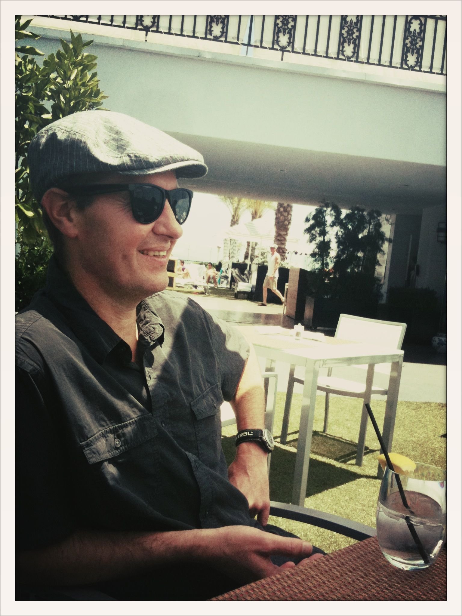 Фото - Ник Моррис: 1536x2048 / 424 Кб