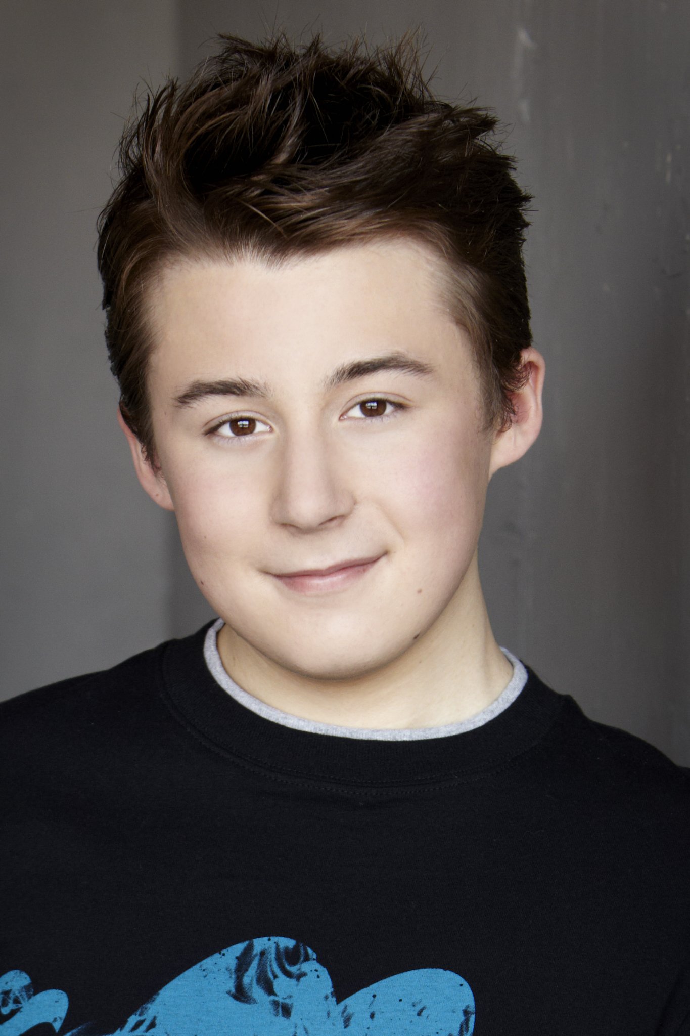 Фото - Мэттью Дж. Эванс: 1365x2048 / 274 Кб