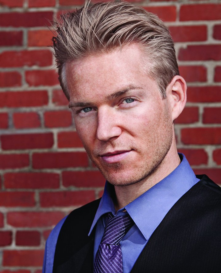 Фото - Жилон Гай: 720x888 / 111 Кб