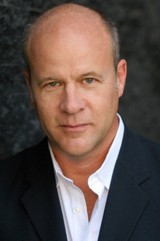 Фото - Джеймс Шанклин: 320x480 / 29 Кб