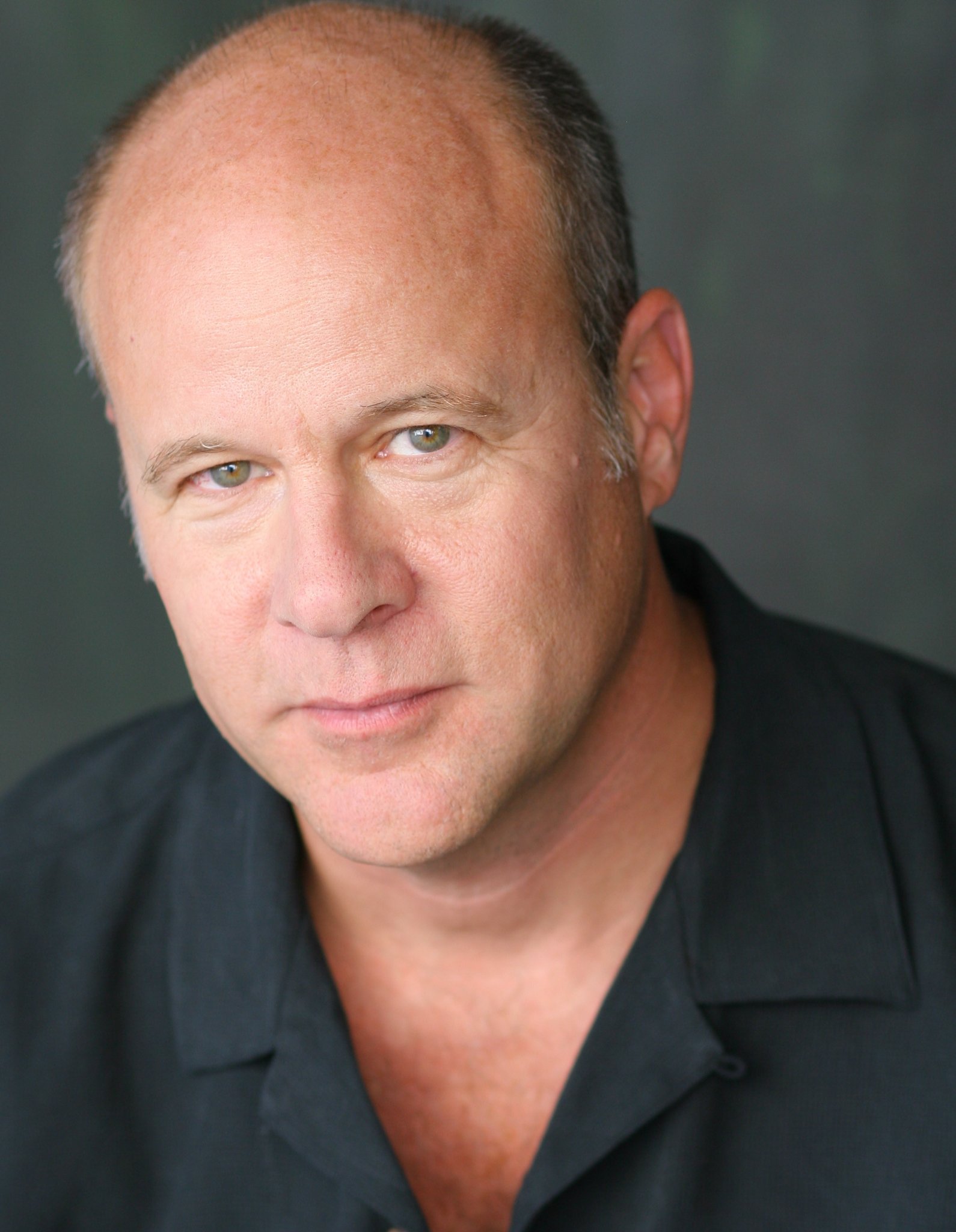 Фото - Джеймс Шанклин: 1590x2048 / 261 Кб