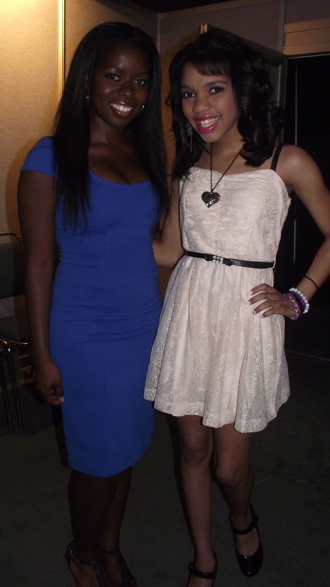 Фото - Тила Данн: 1154x2048 / 252 Кб