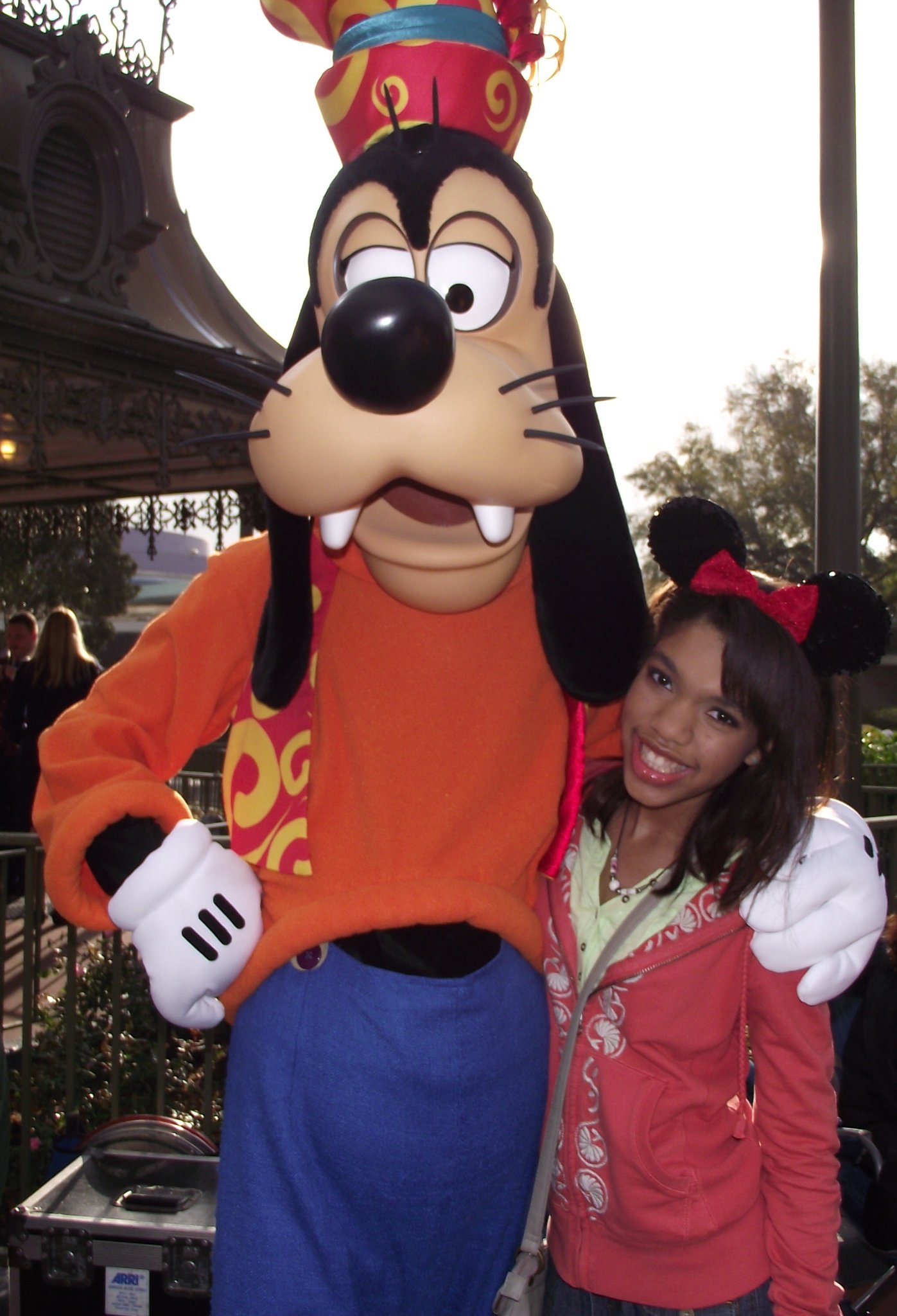 Фото - Тила Данн: 1397x2048 / 308 Кб