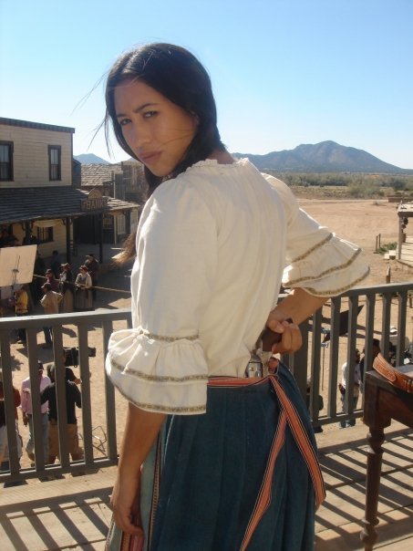 Фото - Мерседес Леггетт: 453x604 / 53 Кб