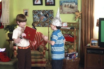 Фото - Аттикус Шаффер: 427x285 / 33 Кб