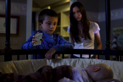 Фото - Аттикус Шаффер: 400x267 / 18 Кб