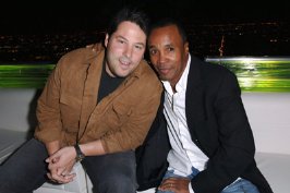 Фото - Шуга Рэй Леонард: 266x177 / 11 Кб