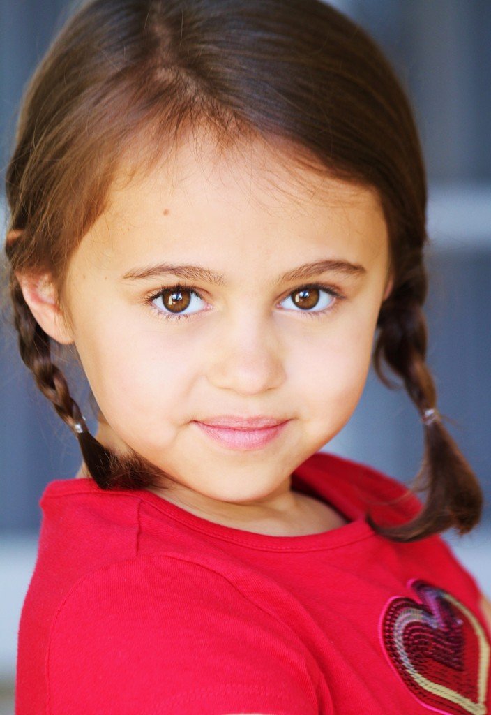 Фото - Мари-Чарльз Джонс: 704x1024 / 103 Кб