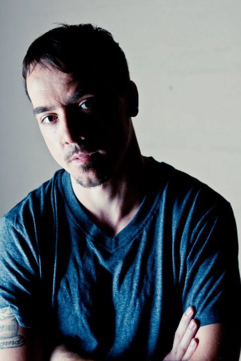 Фото - Майк Фой: 480x720 / 52 Кб