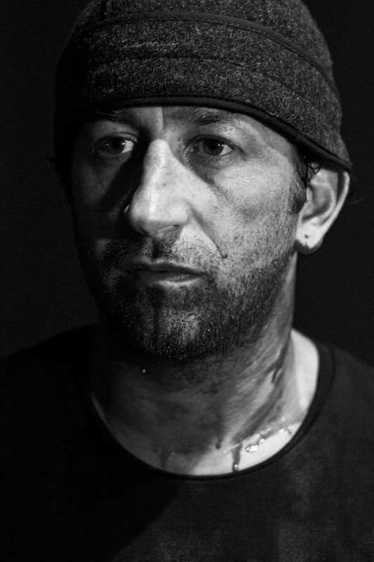 Фото - Амир Ковач: 533x800 / 83 Кб