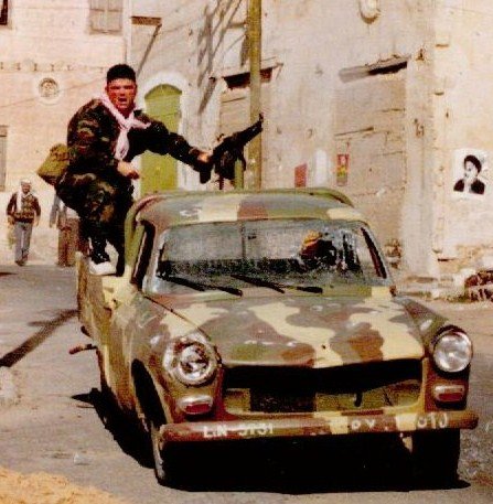 Фото - Би Джей Дэвис: 447x457 / 56 Кб