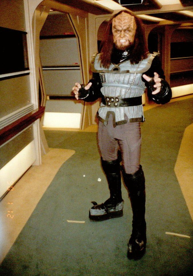 Фото - Би Джей Дэвис: 675x966 / 165 Кб