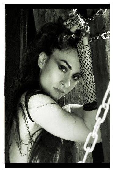 Фото - Асун Ортега: 373x563 / 41 Кб