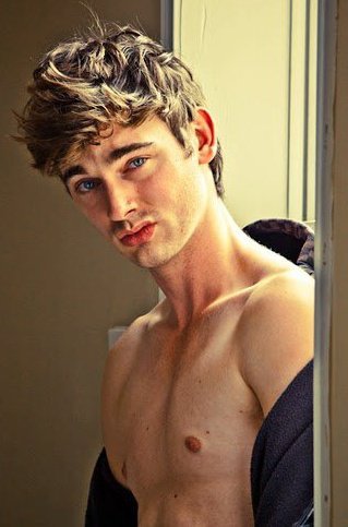 Фото - Трэвис Грант: 319x483 / 29 Кб