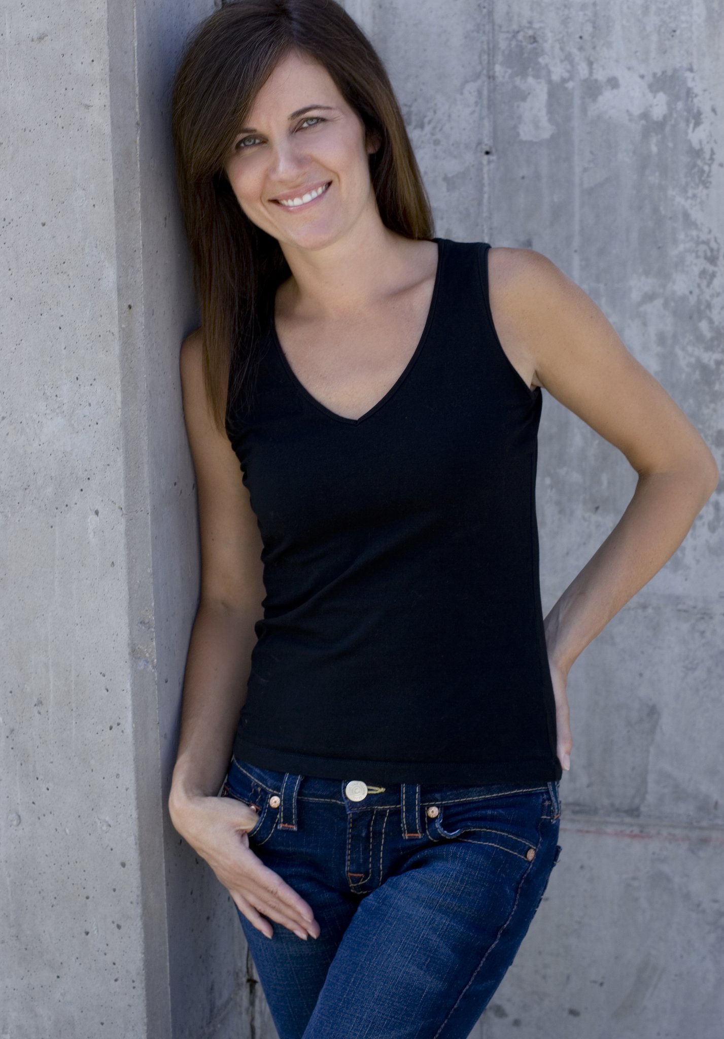 Фото - Кирстен Грегерсон: 1427x2048 / 319 Кб