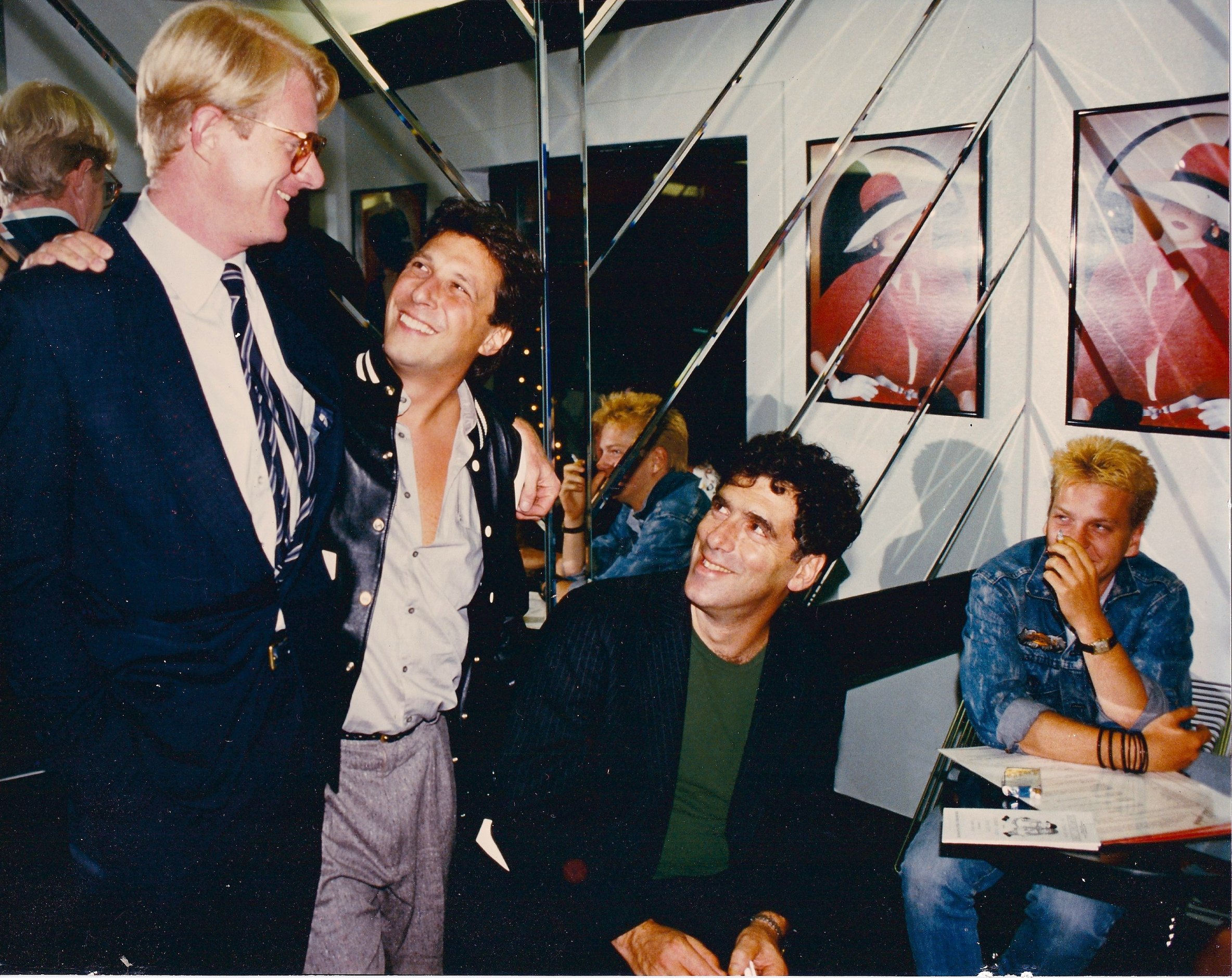 Фото - Чарльз Деннис: 2367x1879 / 846 Кб