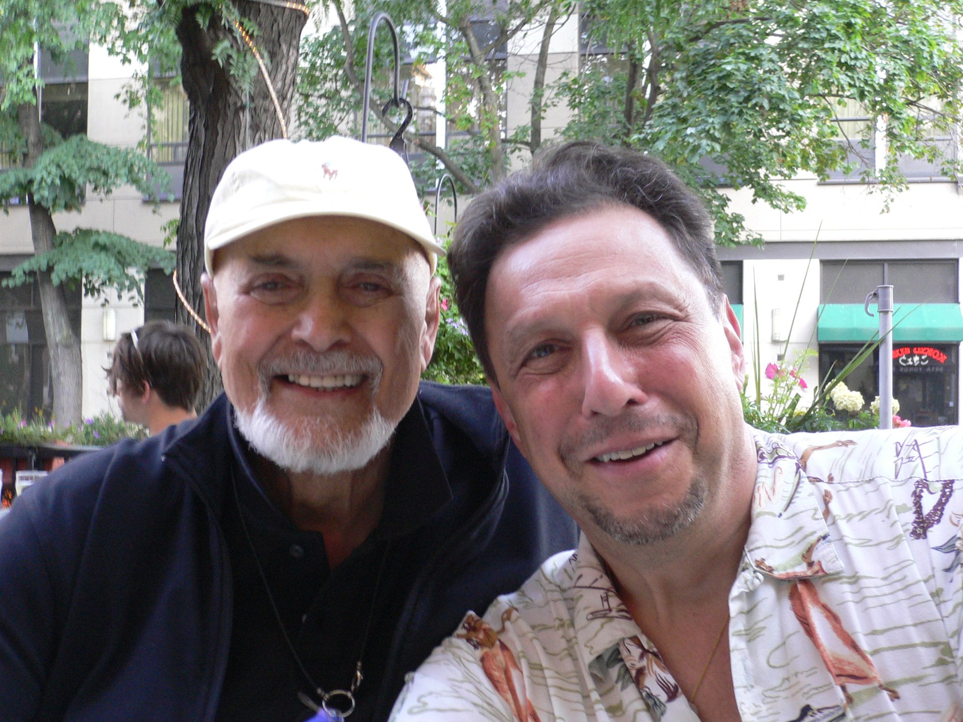 Фото - Чарльз Деннис: 1920x1440 / 520 Кб