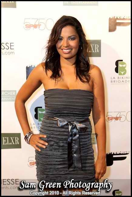 Фото - Карина Родригес: 435x648 / 46 Кб