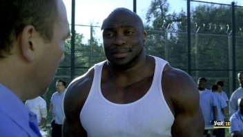 Фото - Лестер Спейт: 352x199 / 16 Кб