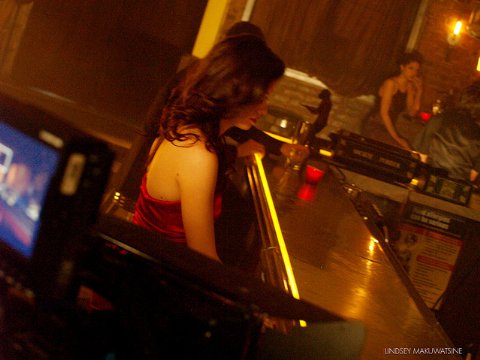 Фото - Анджел Пикард-Ами: 480x360 / 31 Кб