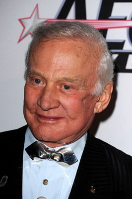 Фото - Базз Олдрин: 266x400 / 21 Кб