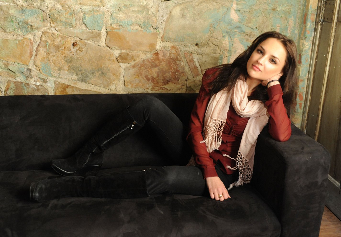 Фото - Рейчел Ли Кук: 1425x992 / 221 Кб