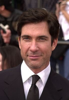 Фото - Дилан МакДермотт: 275x400 / 18 Кб