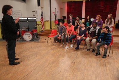 Фото - Дот Джонс: 400x267 / 27 Кб