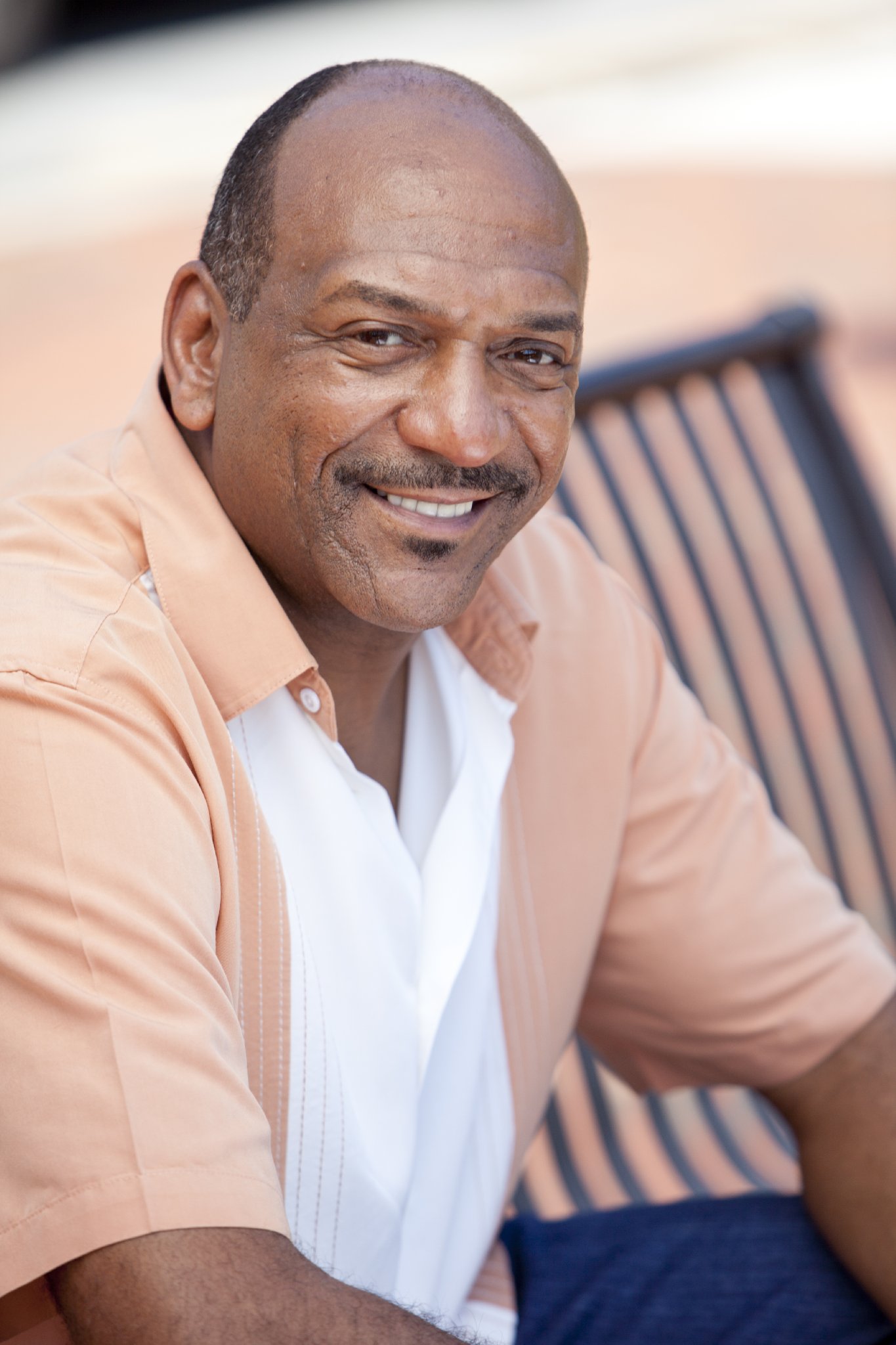 Фото - Тони Вон: 1365x2048 / 240 Кб