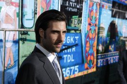 Фото - Джейсон Шварцман: 263x173 / 16 Кб