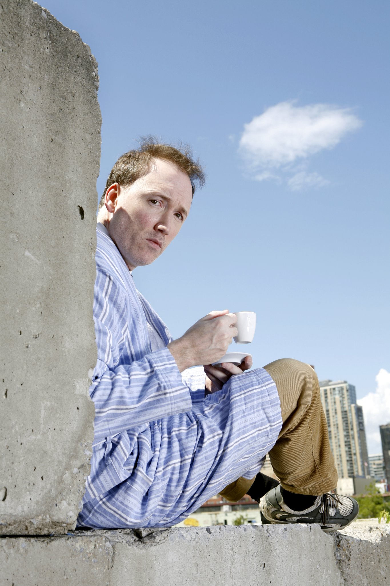 Фото - Том Шуйли: 1365x2048 / 384 Кб