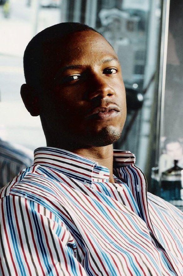 Фото - Тори Киттлз: 584x880 / 127 Кб