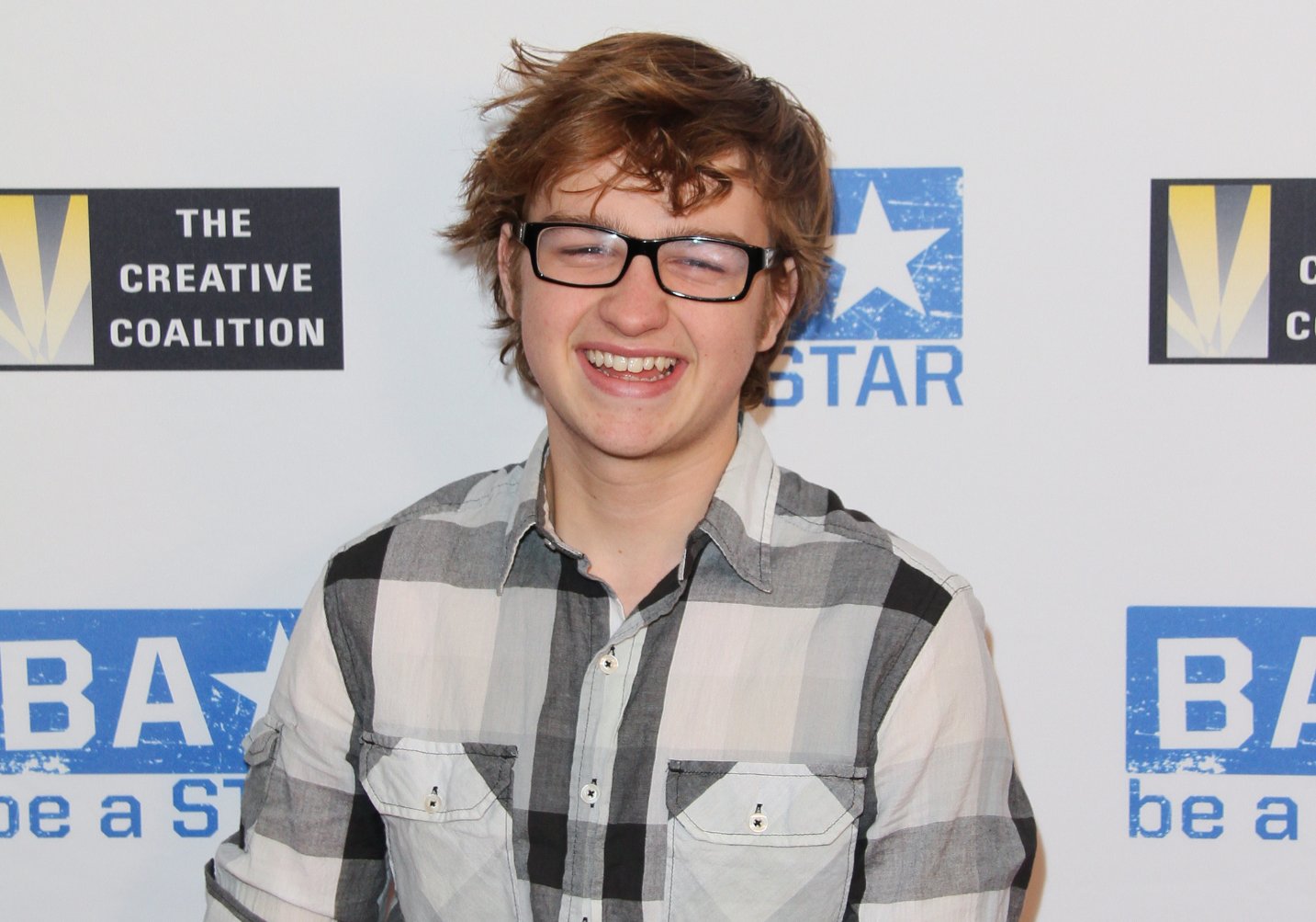 Фото - Энгус Т. Джонс: 1433x1003 / 167 Кб