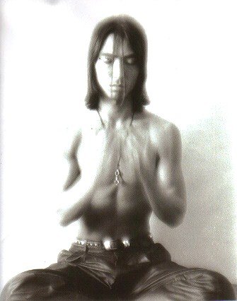 Фото - Акира Коиэяма: 335x426 / 24 Кб